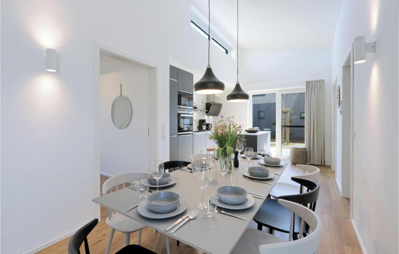 Awesome Home In Lembruch-Duemmer See With Kitchen Luaran gambar